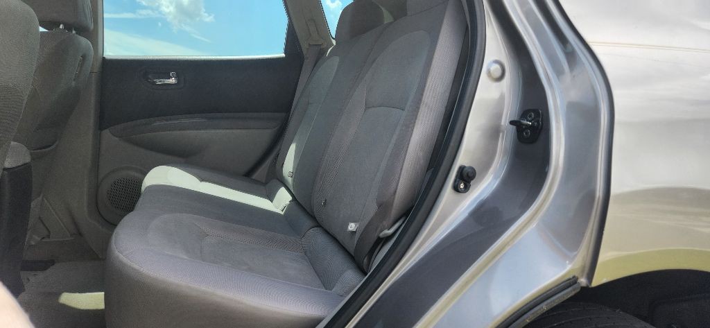 2014 Nissan Rogue Image 16