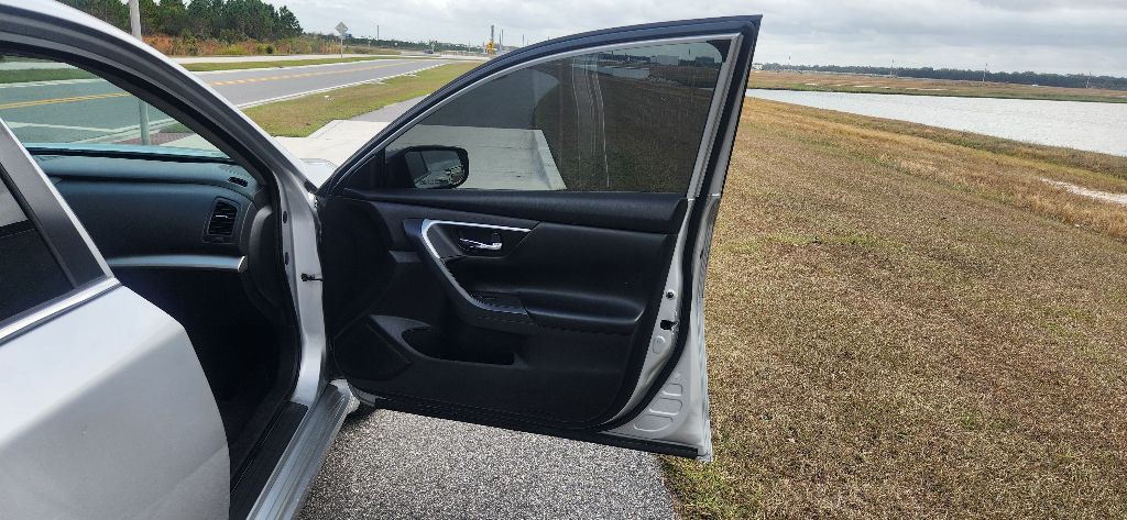 2018 Nissan Altima Image 15