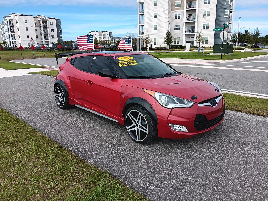 2013 Hyundai Veloster Image 1
