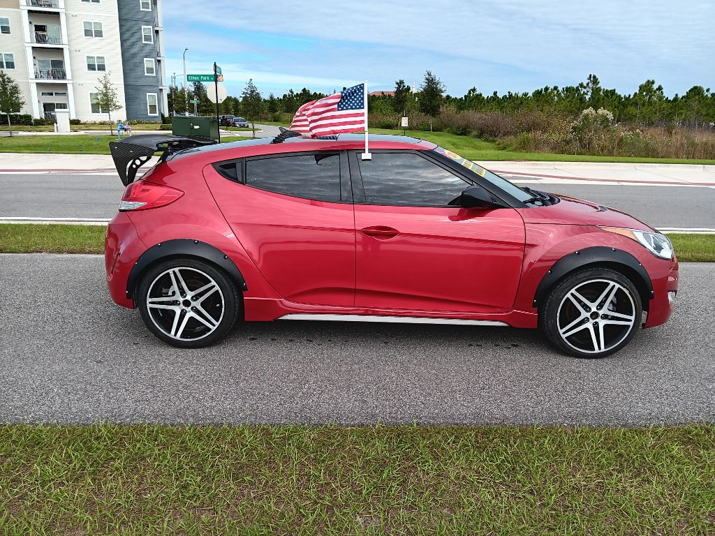 2013 Hyundai Veloster Image 9