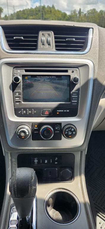 2015 GMC Acadia Image 12