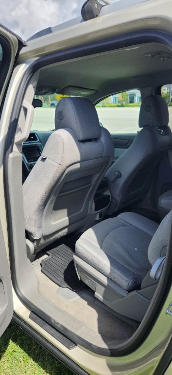 2015 GMC Acadia Image 14