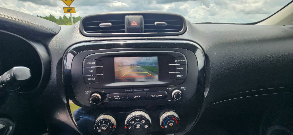 2015 Kia Soul Image 14
