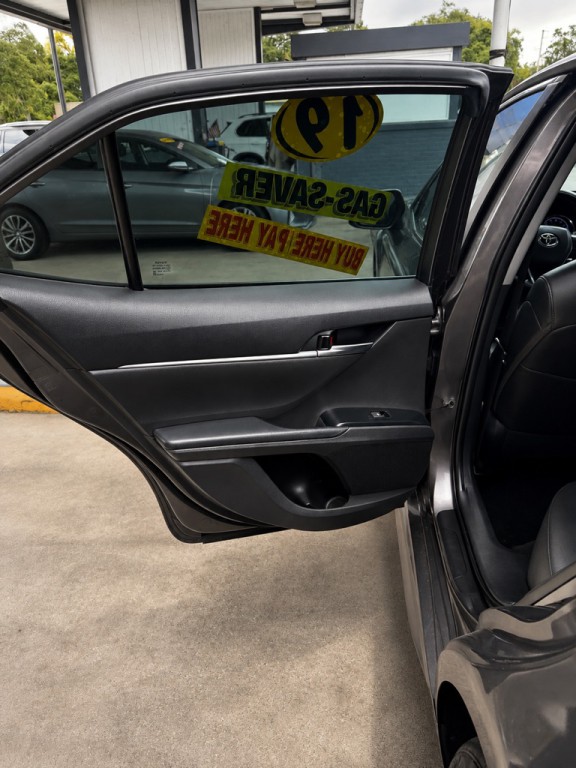 2019 Toyota Camry Image 6
