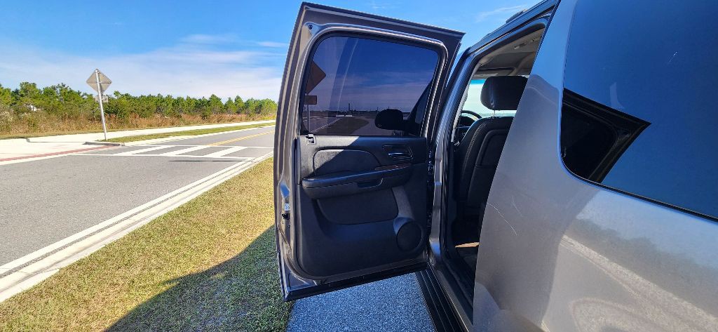 2013 Chevrolet Suburban Image 13