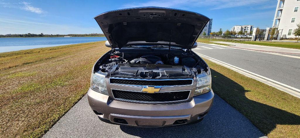 2013 Chevrolet Suburban Image 26