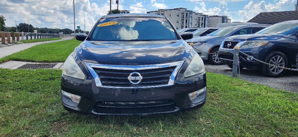 2013 Nissan Altima Image 2