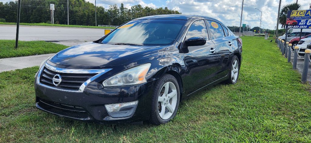 2013 Nissan Altima Image 3