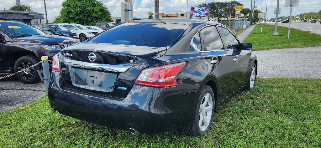 2013 Nissan Altima Image 5