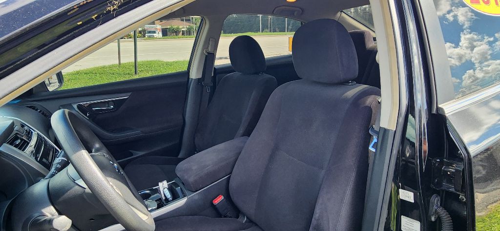 2013 Nissan Altima Image 8