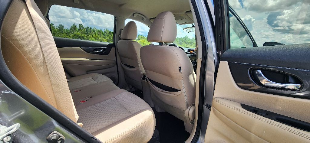 2017 Nissan Rogue Image 22