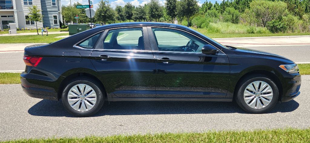 2019 Volkswagen Jetta Image 4