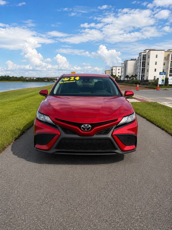 2024 Toyota Camry Image 2