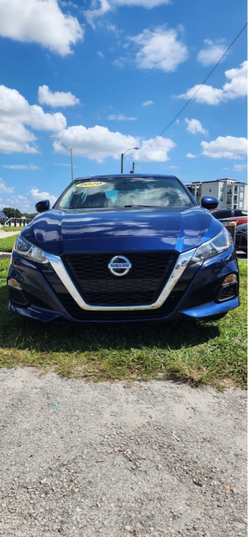 2020 Nissan Altima Image 2