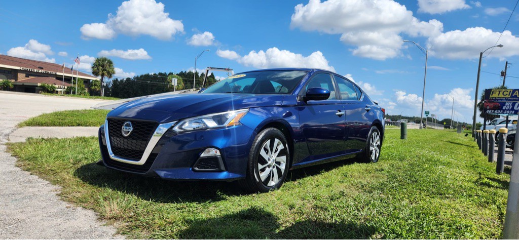 2020 Nissan Altima Image 3
