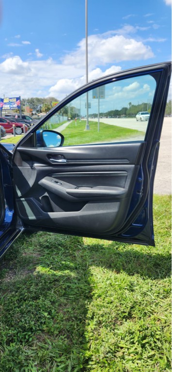 2020 Nissan Altima Image 15