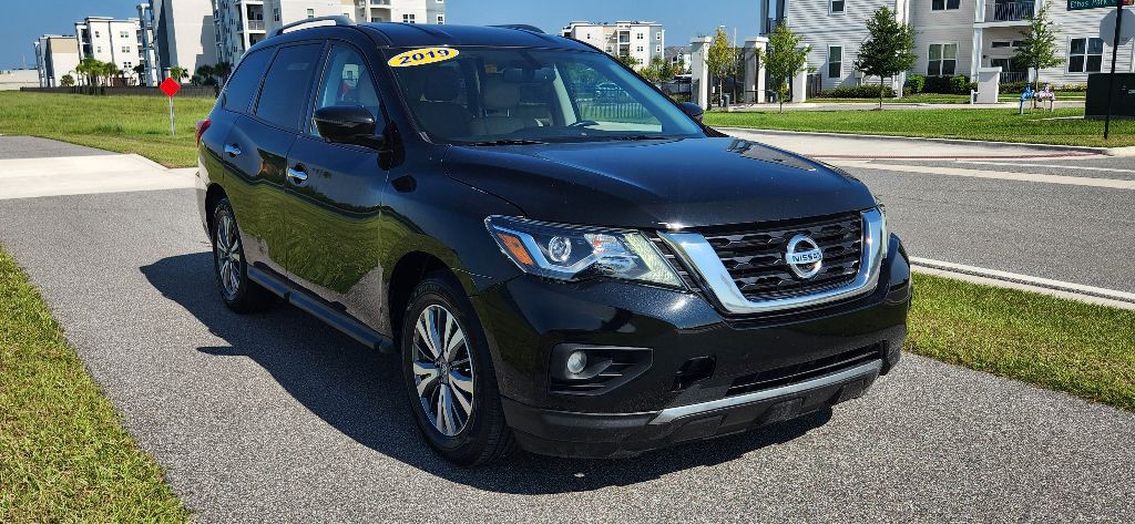 2019 Nissan Pathfinder Image 3