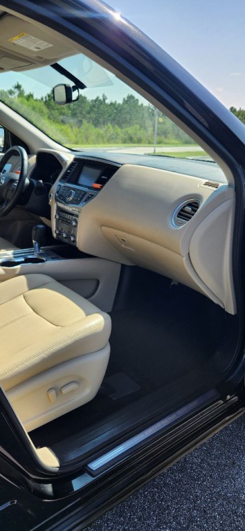 2019 Nissan Pathfinder Image 19
