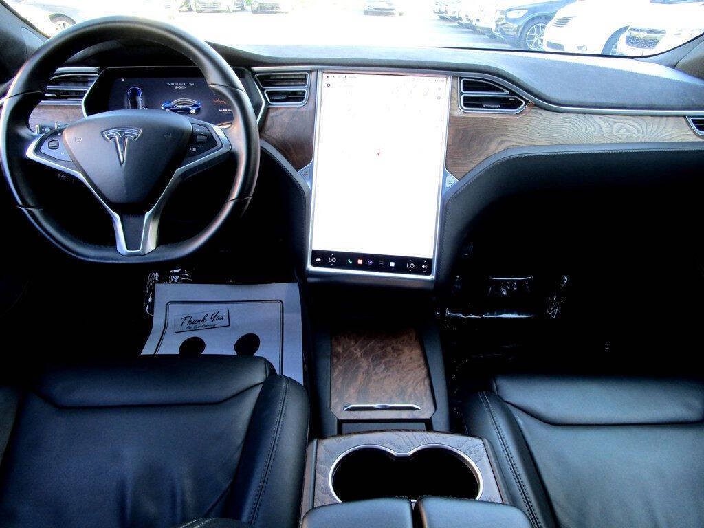 2017 Tesla Model S Image 2