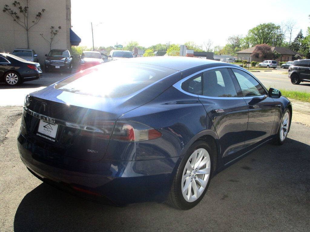 2017 Tesla Model S Image 8