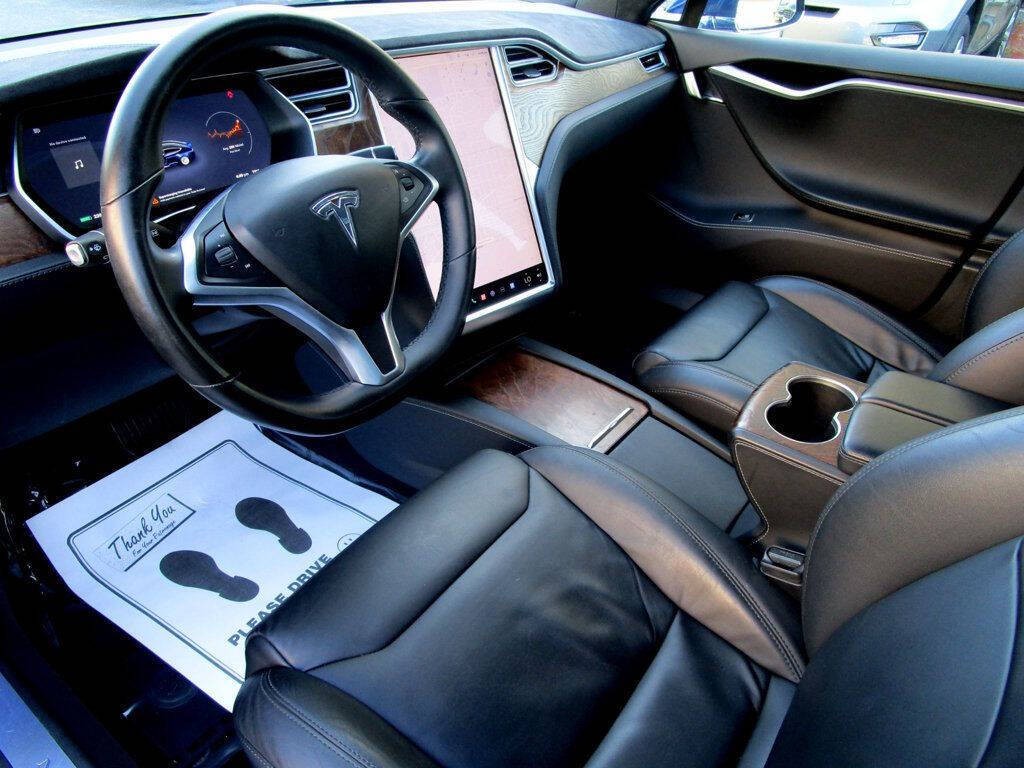 2017 Tesla Model S Image 13