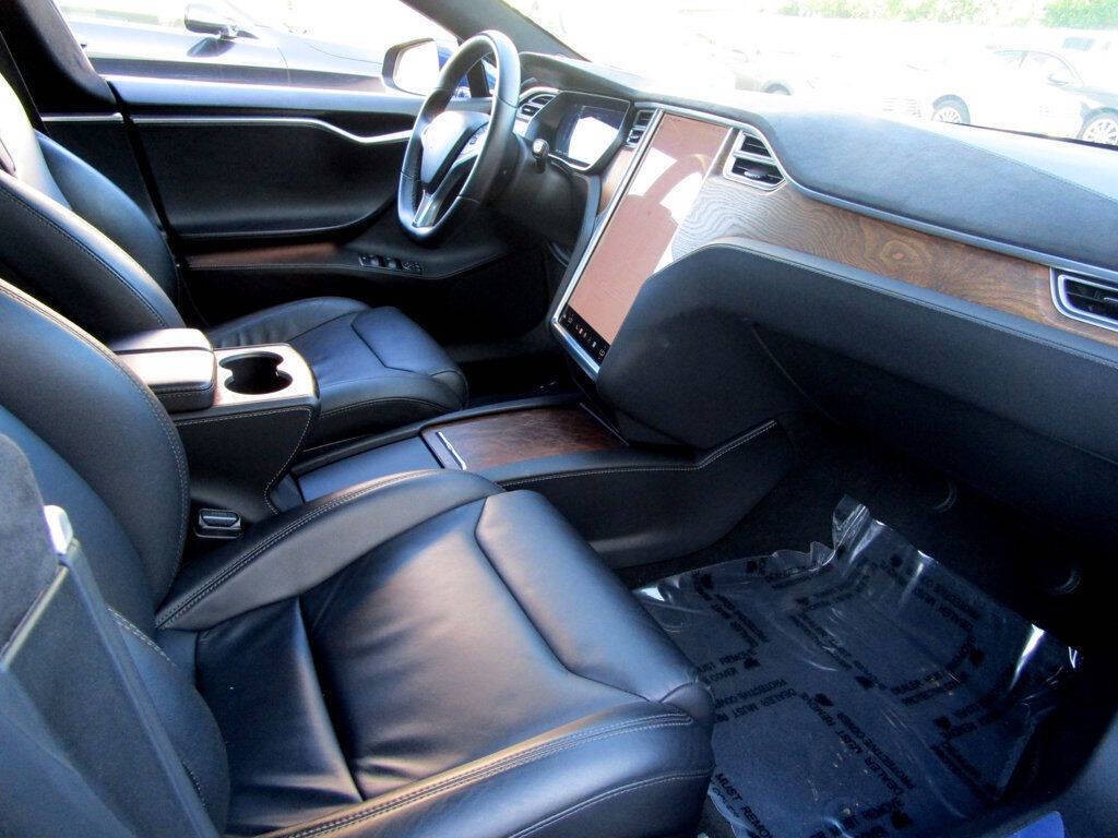 2017 Tesla Model S Image 14