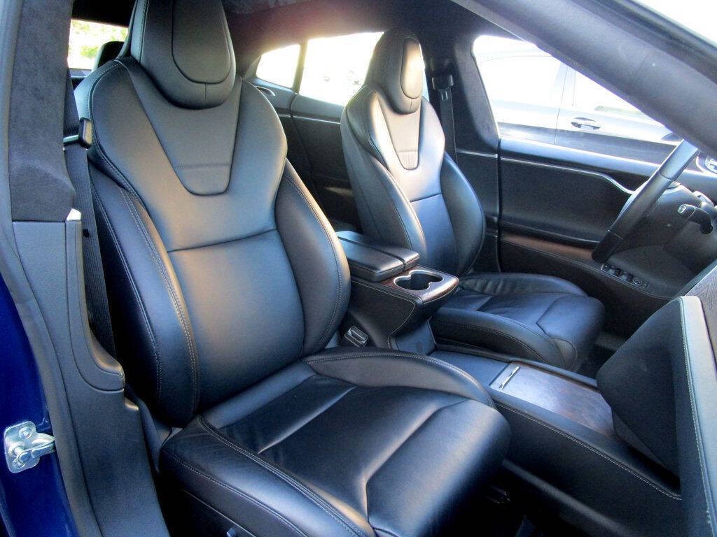 2017 Tesla Model S Image 16