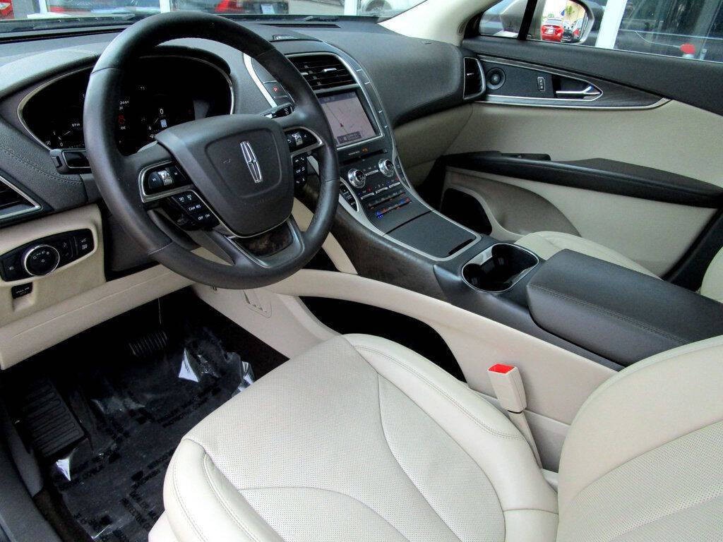 2020 Lincoln Nautilus Image 13