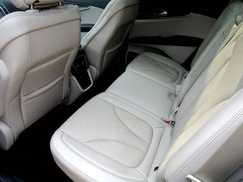 2020 Lincoln Nautilus Image 18