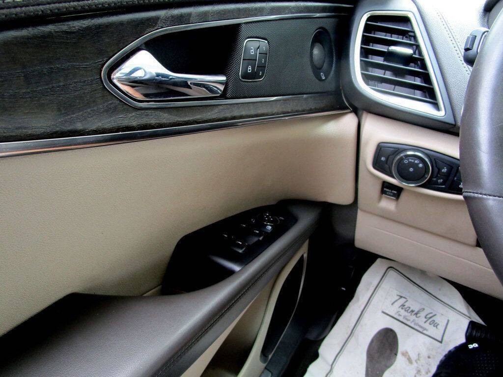 2020 Lincoln Nautilus Image 30