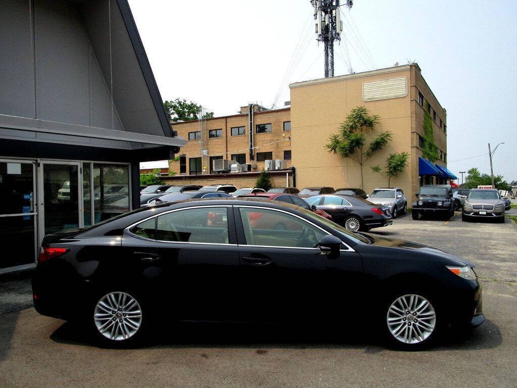 2013 Lexus ES 350 Image 11