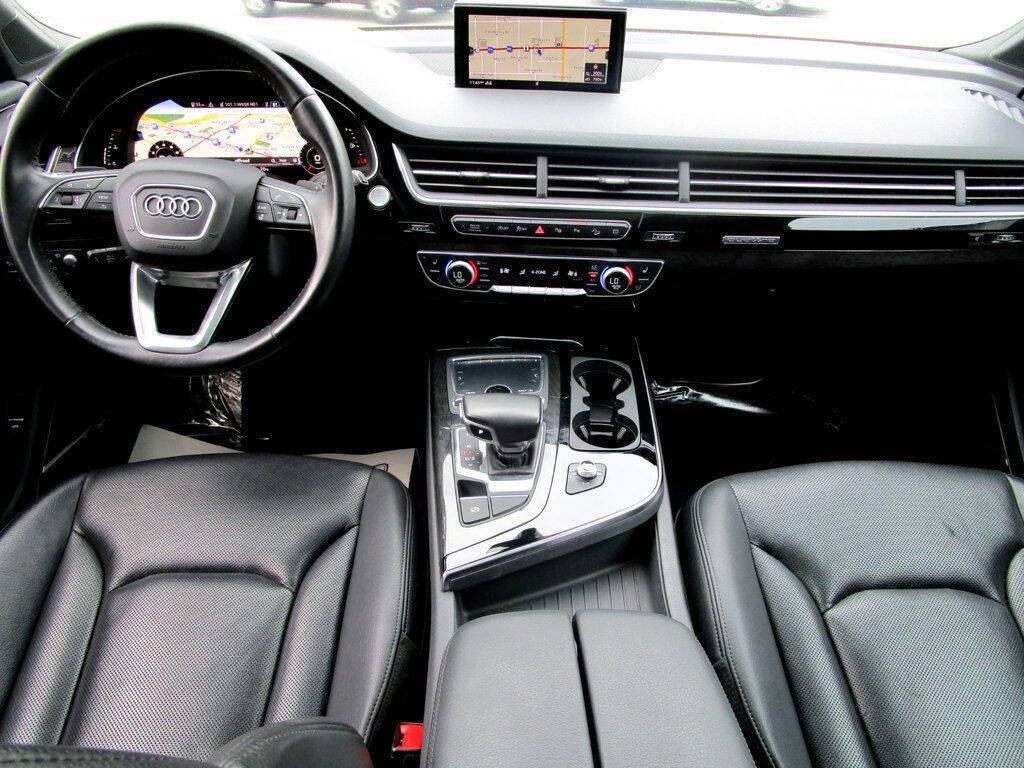 2019 Audi Q7 Image 2