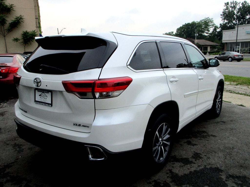 2018 Toyota Highlander Image 8