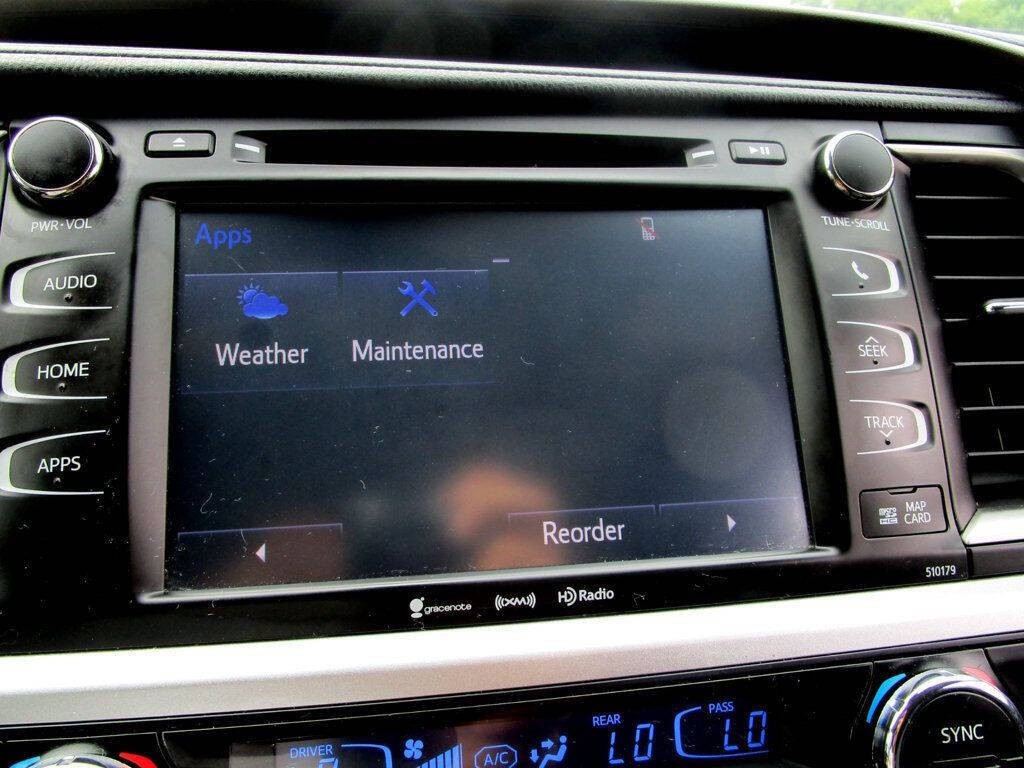 2018 Toyota Highlander Image 27
