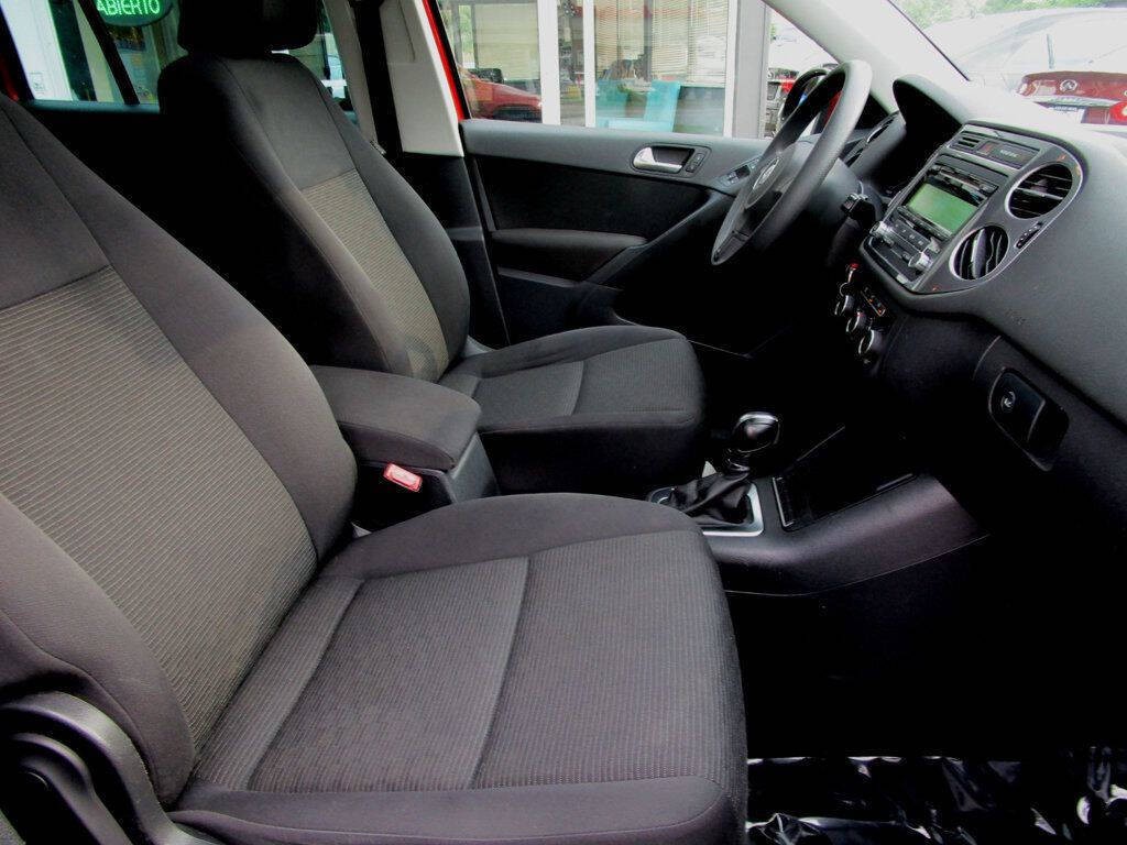 2012 Volkswagen Tiguan Image 13