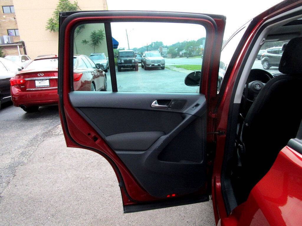 2012 Volkswagen Tiguan Image 28