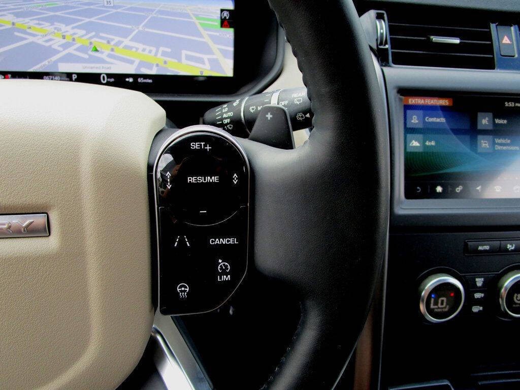 2020 Land Rover Discovery Image 25