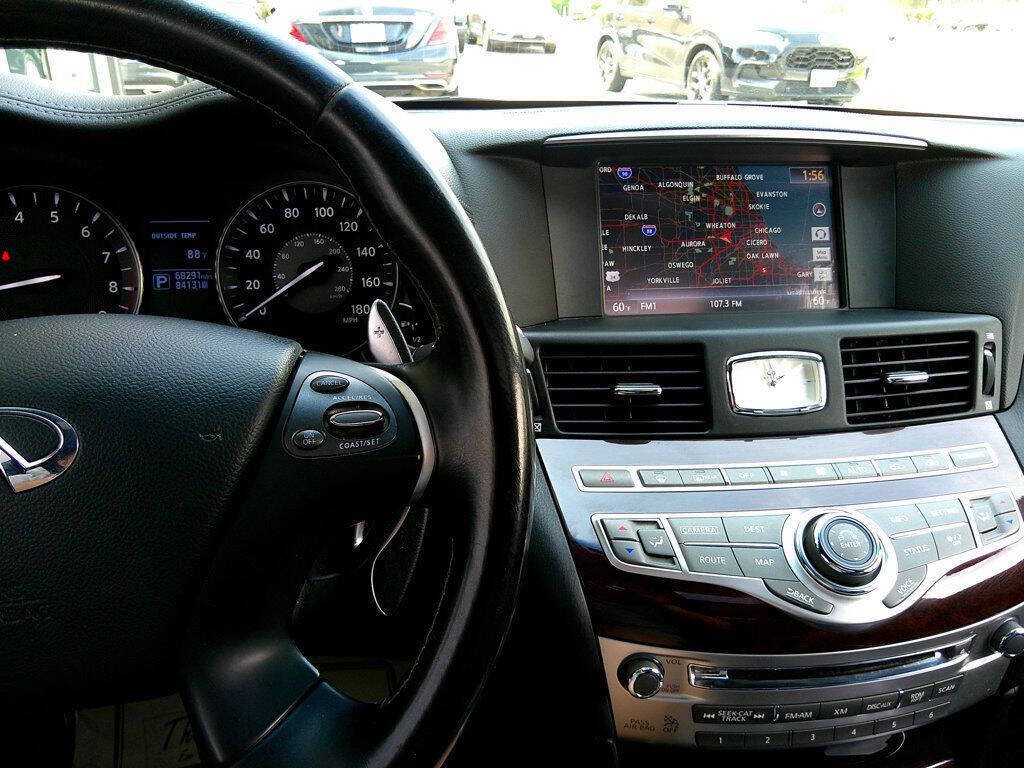2017 INFINITI Q70 Image 20