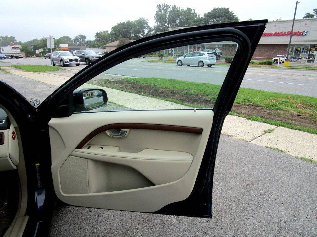 2010 Volvo S80 Image 28