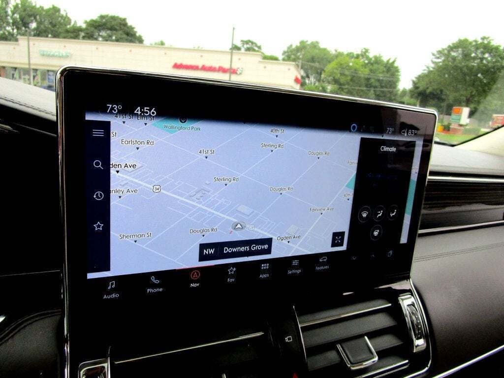 2022 Lincoln Navigator Image 3