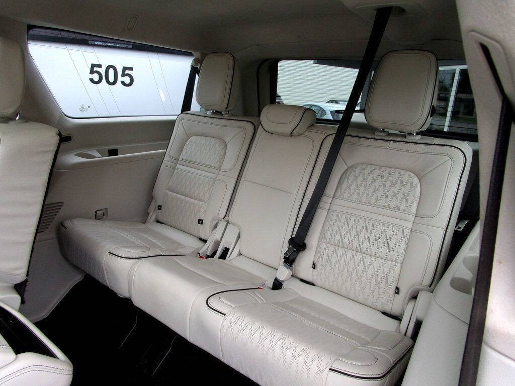 2022 Lincoln Navigator Image 20