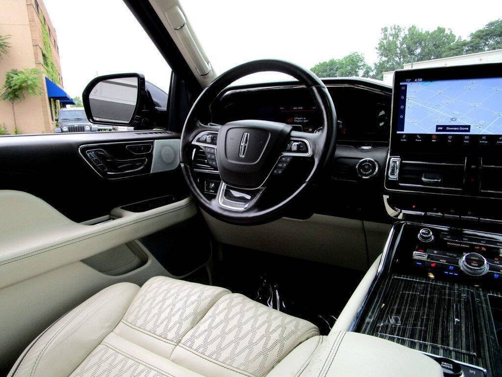 2022 Lincoln Navigator Image 21