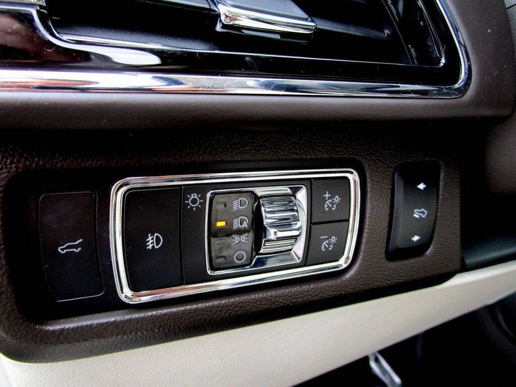 2022 Lincoln Navigator Image 43