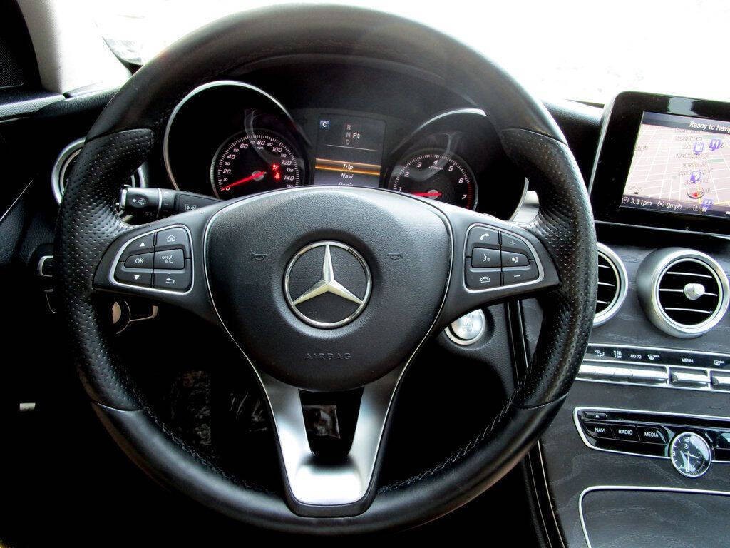 2017 Mercedes-Benz C-Class Image 20