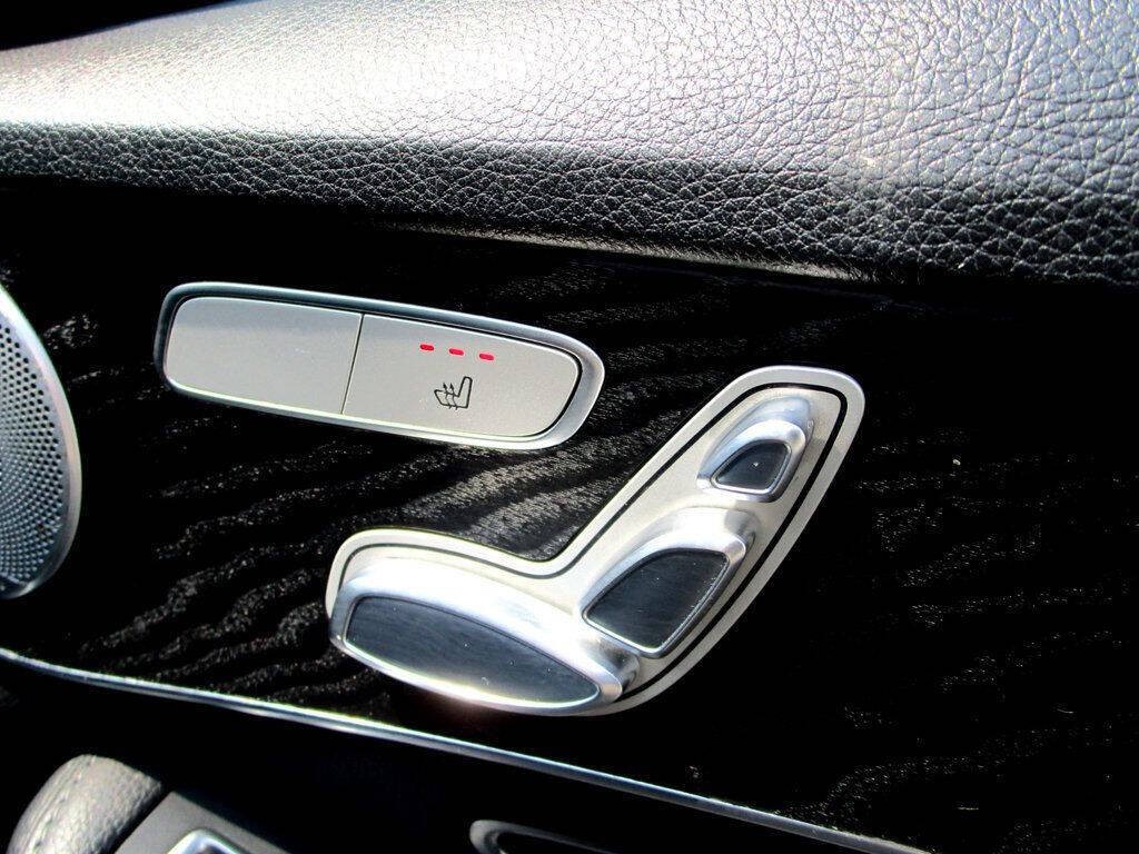2017 Mercedes-Benz C-Class Image 27