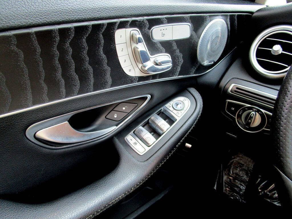 2017 Mercedes-Benz C-Class Image 29