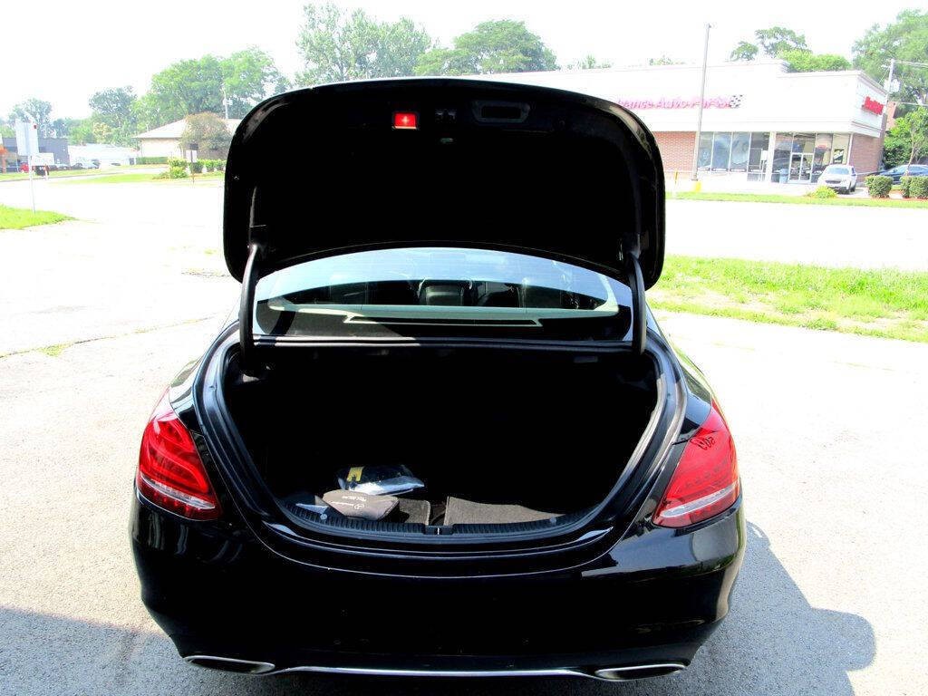 2017 Mercedes-Benz C-Class Image 30
