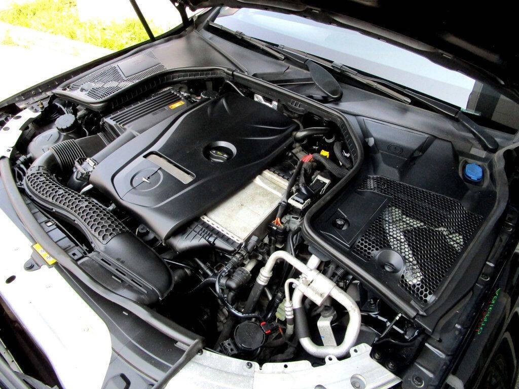 2017 Mercedes-Benz C-Class Image 35
