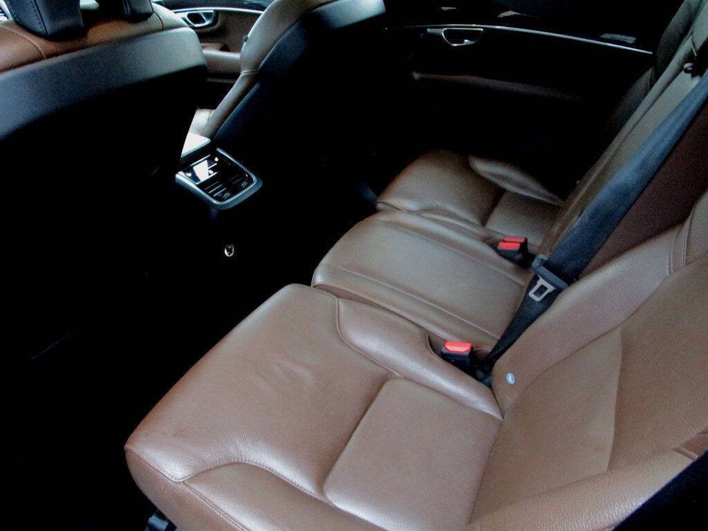 2019 Volvo XC90 Image 17