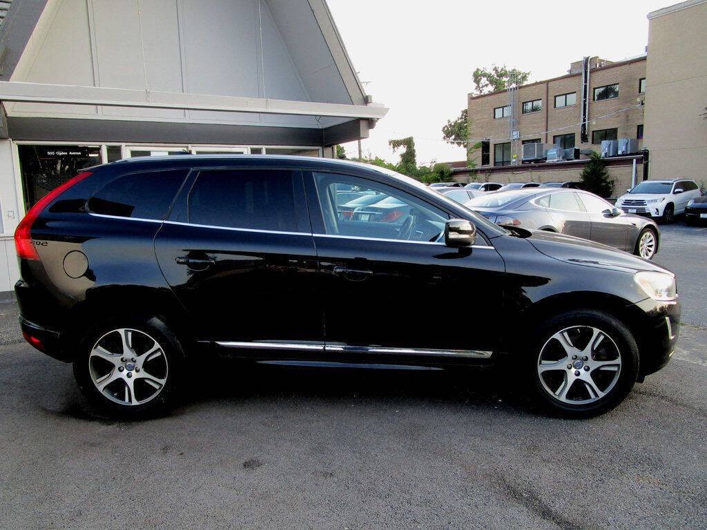 2015 Volvo XC60 Image 11